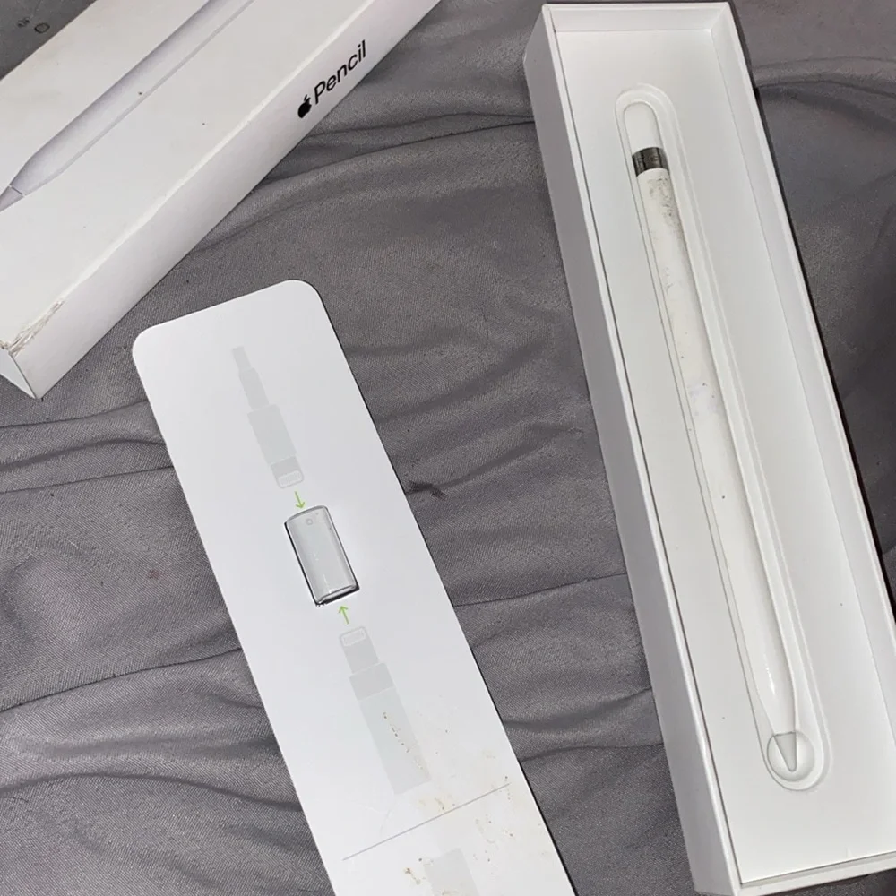 iPad Pro 11 1st gen. & new gen apple pen paid $450 out the door for both. - Picture 5 of 5